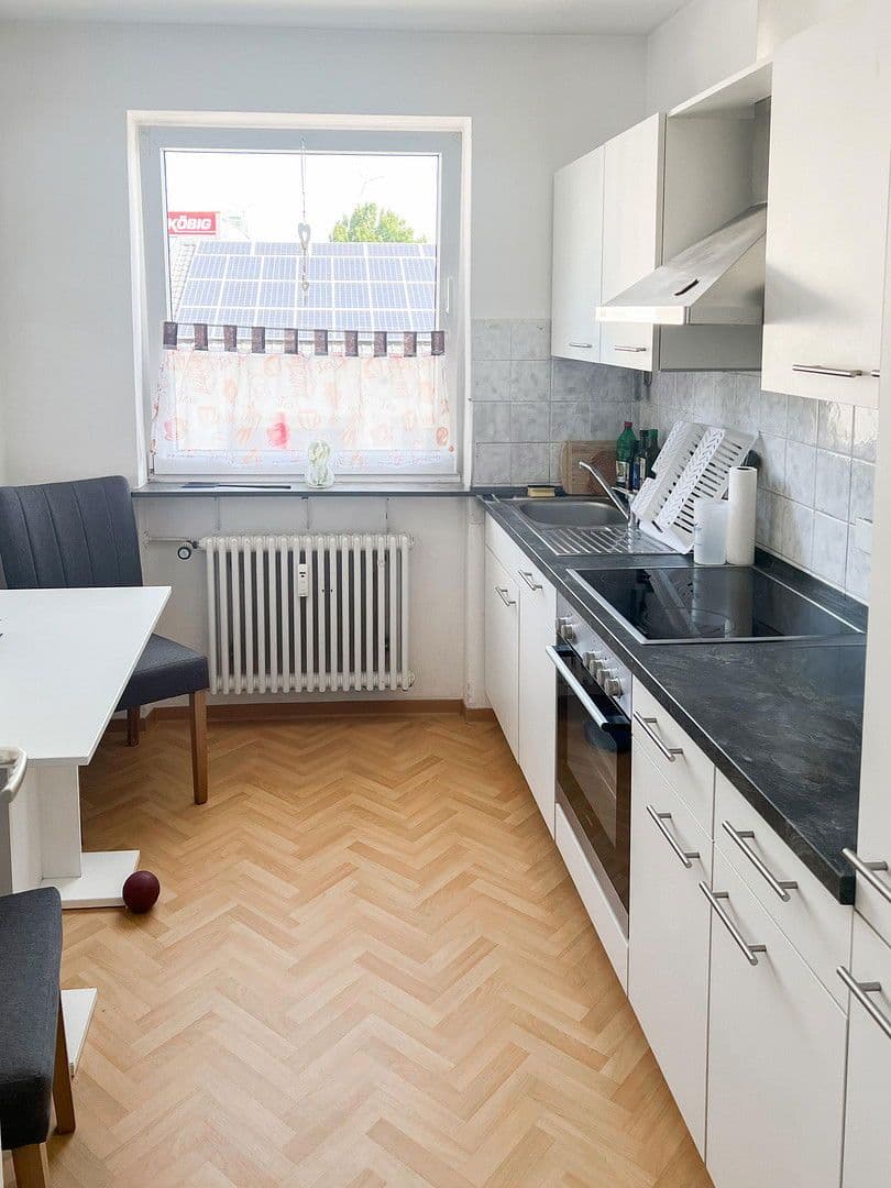 Prenájom bytu 3-izbový 74 m², Bürger-Meister-Diehl Str. 29, Eisenberg (Pfalz), Porýnie-Falcko Prenájom bytu 3-izbový 74 m², Bürger-Meister-Diehl Str. 29, Eisenberg (Pfalz), Porýnie-Falcko