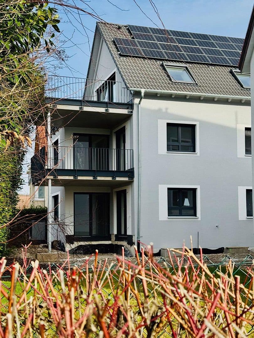 Prenájom bytu 4-izbový 117 m², Bergstraße 9/1, Emmendingen, Bádensko-Wurttembersko Prenájom bytu 4-izbový 117 m², Bergstraße 9/1, Emmendingen, Bádensko-Wurttembersko