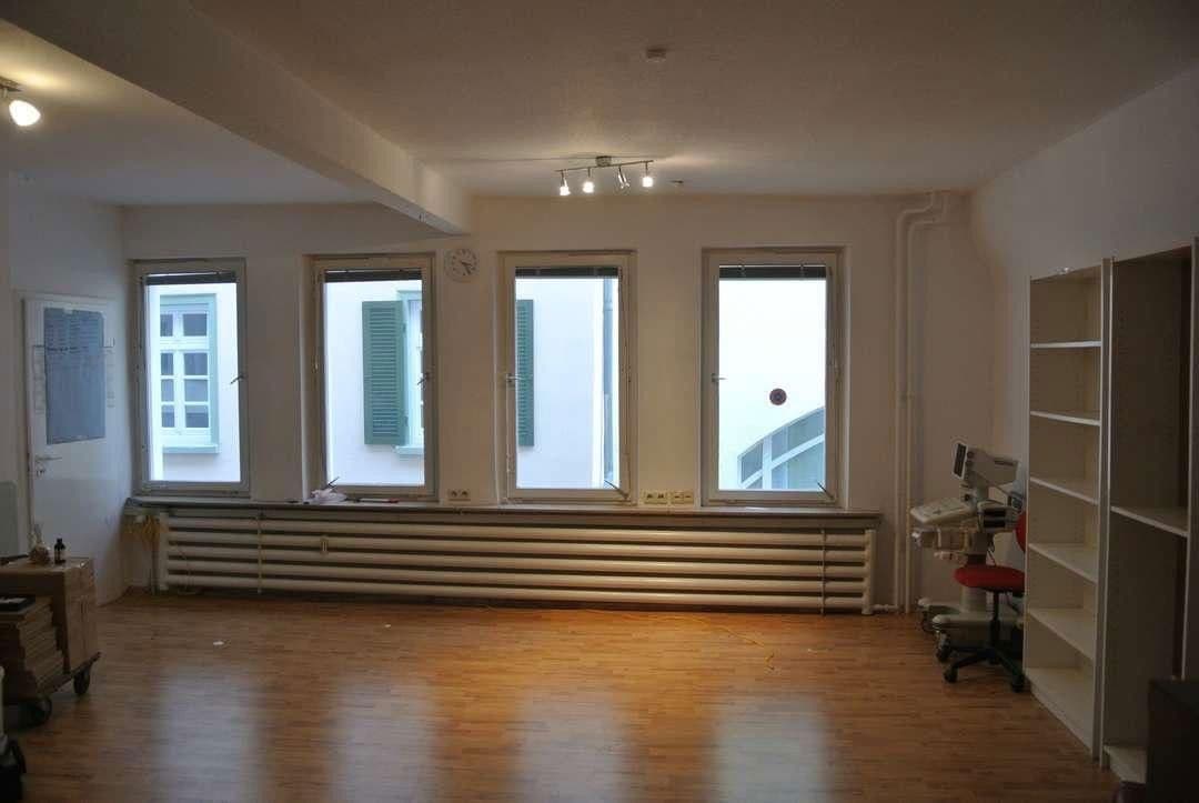 Prenájom kancelárie 74 m², Richterstraße 12, Stuttgart, Bádensko-Wurttembersko Prenájom kancelárie 74 m², Richterstraße 12, Stuttgart, Bádensko-Wurttembersko