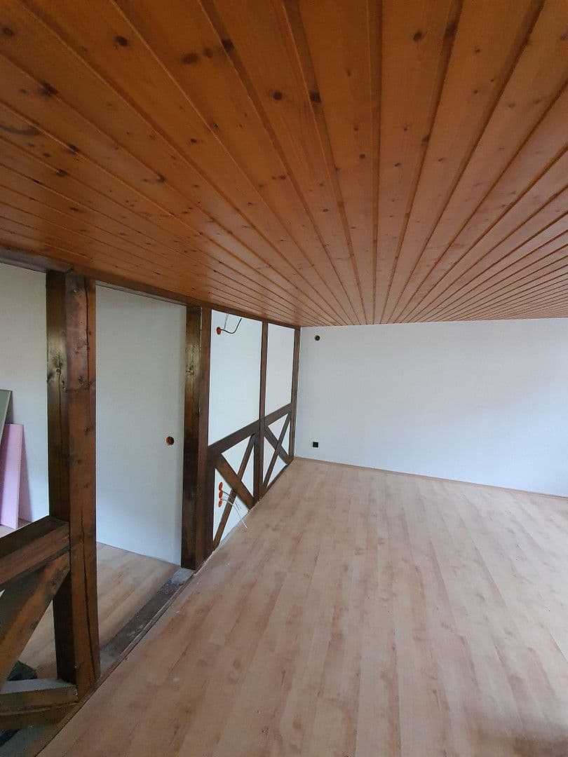 Prenájom bytu 3-izbový 145 m², Stockach, Bádensko-Wurttembersko Prenájom bytu 3-izbový 145 m², Stockach, Bádensko-Wurttembersko