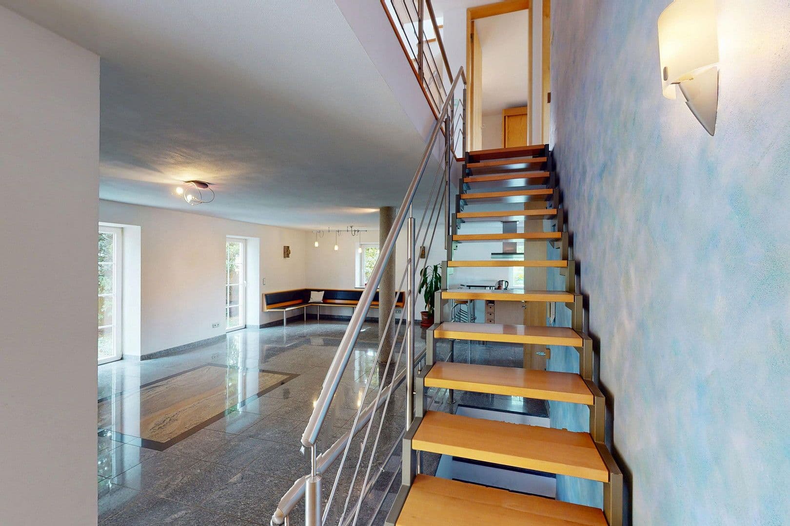 Predaj domu 198 m², pozemek 546 m², Mühlangerstr. 11, Dorfen, Bavorsko Predaj domu 198 m², pozemek 546 m², Mühlangerstr. 11, Dorfen, Bavorsko