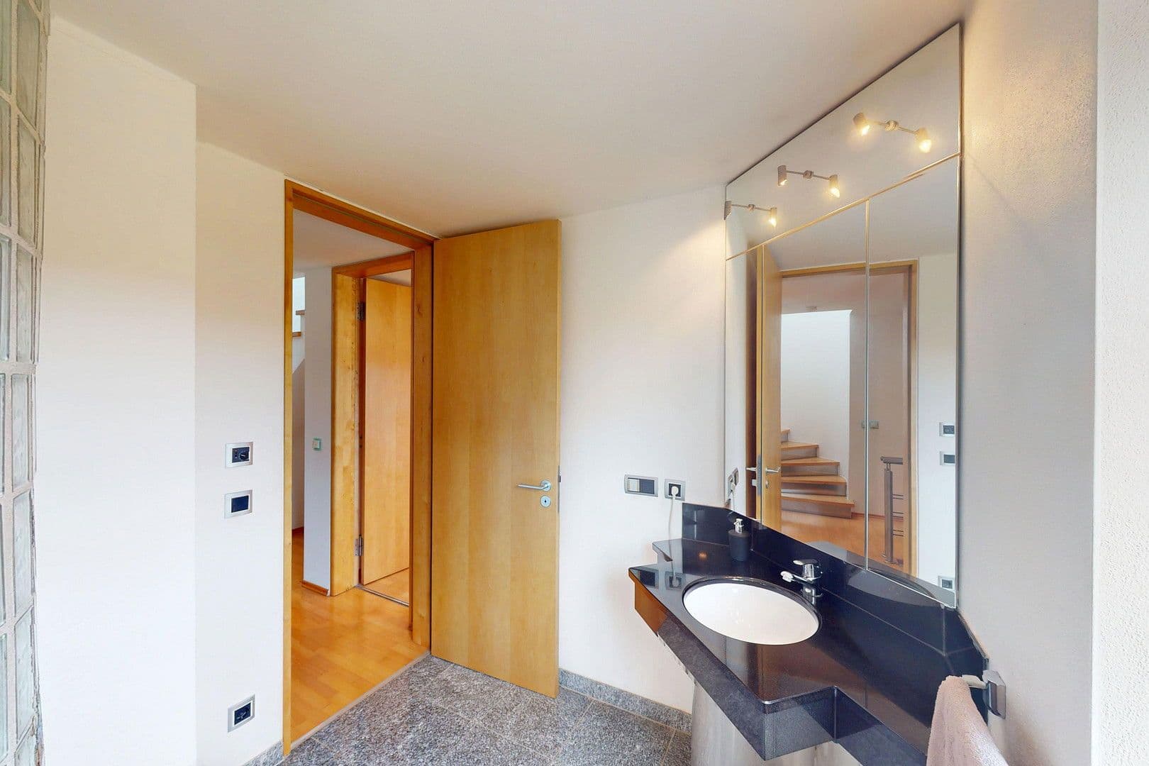 Predaj domu 198 m², pozemek 546 m², Mühlangerstr. 11, Dorfen, Bavorsko Predaj domu 198 m², pozemek 546 m², Mühlangerstr. 11, Dorfen, Bavorsko