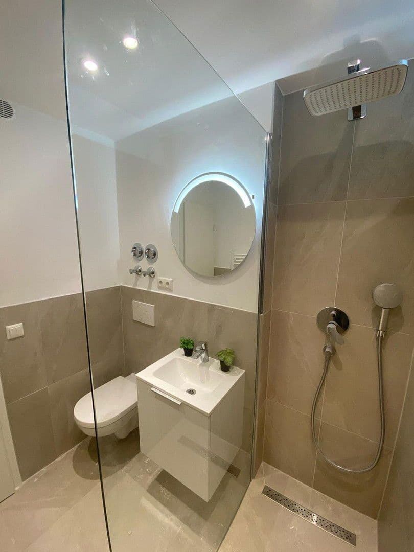 Prenájom bytu 1-izbový 28 m², Hans-Denzinger-Str. 19, München, Bavorsko Prenájom bytu 1-izbový 28 m², Hans-Denzinger-Str. 19, München, Bavorsko