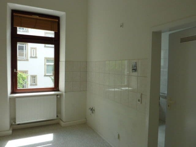 Prenájom bytu 4-izbový 120 m², Douglasstr. 6, Karlsruhe, Bádensko-Wurttembersko Prenájom bytu 4-izbový 120 m², Douglasstr. 6, Karlsruhe, Bádensko-Wurttembersko