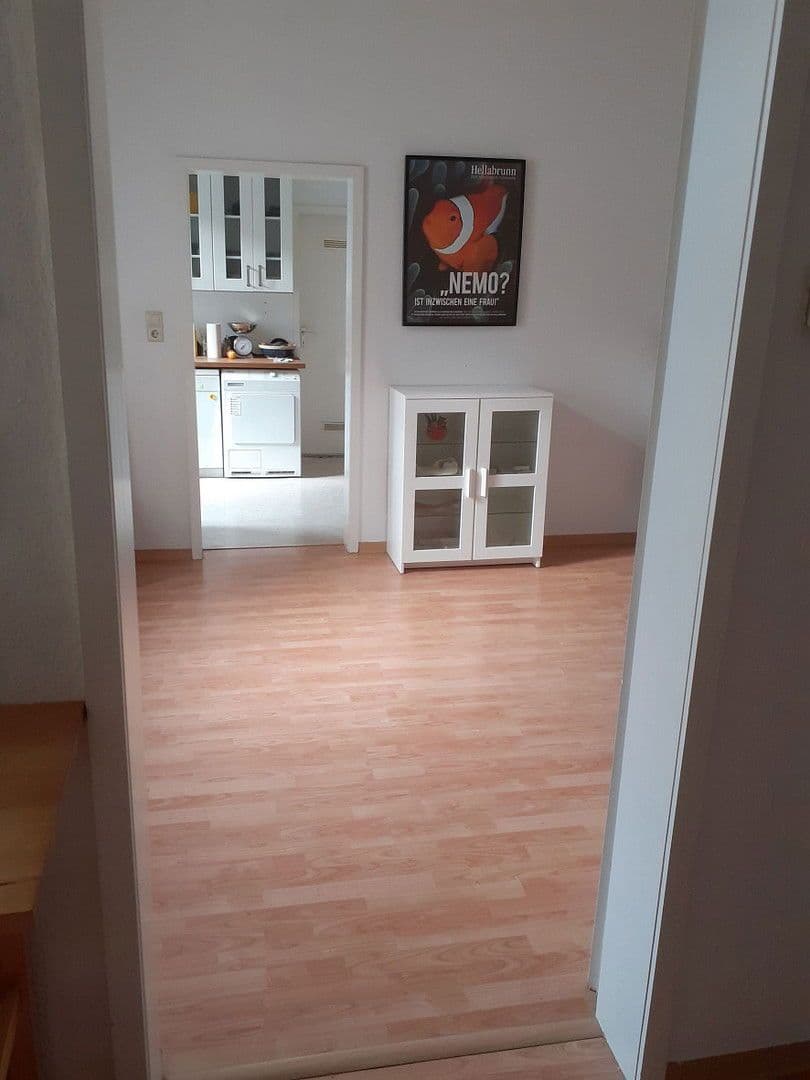 Prenájom bytu 4-izbový 120 m², Douglasstr. 6, Karlsruhe, Bádensko-Wurttembersko Prenájom bytu 4-izbový 120 m², Douglasstr. 6, Karlsruhe, Bádensko-Wurttembersko