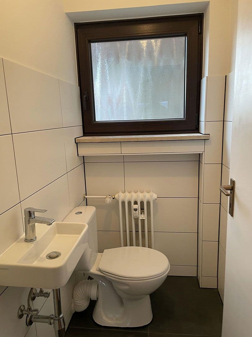 Prenájom bytu 3-izbový 120 m², Neustädter Str. 23, Diespeck, Bavorsko Prenájom bytu 3-izbový 120 m², Neustädter Str. 23, Diespeck, Bavorsko