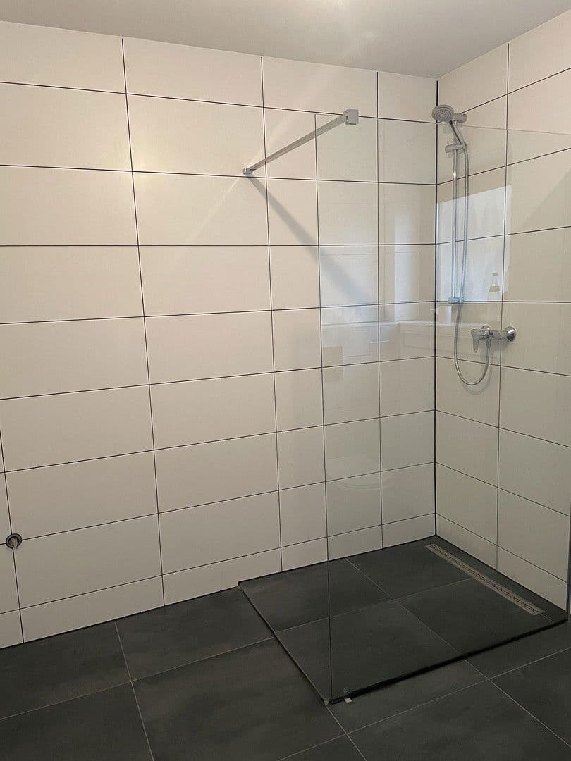 Prenájom bytu 3-izbový 120 m², Neustädter Str. 23, Diespeck, Bavorsko Prenájom bytu 3-izbový 120 m², Neustädter Str. 23, Diespeck, Bavorsko