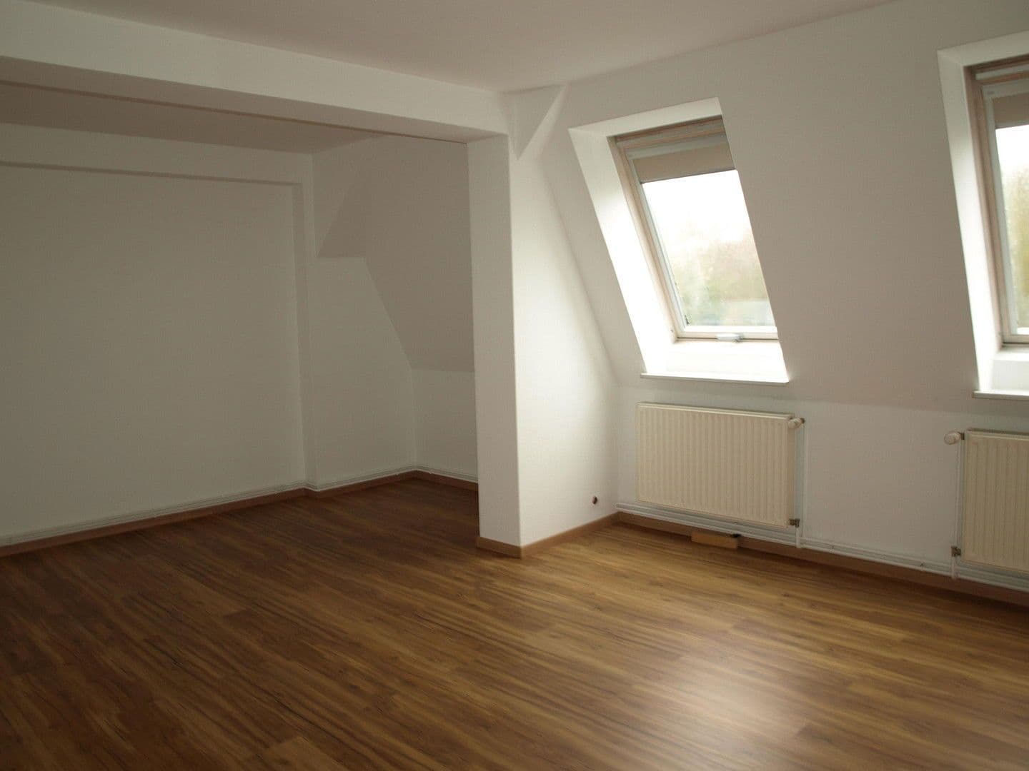 Prenájom bytu 3-izbový 101 m², Stubenrauchstr. 65, Zossen, Brandenbursko Prenájom bytu 3-izbový 101 m², Stubenrauchstr. 65, Zossen, Brandenbursko