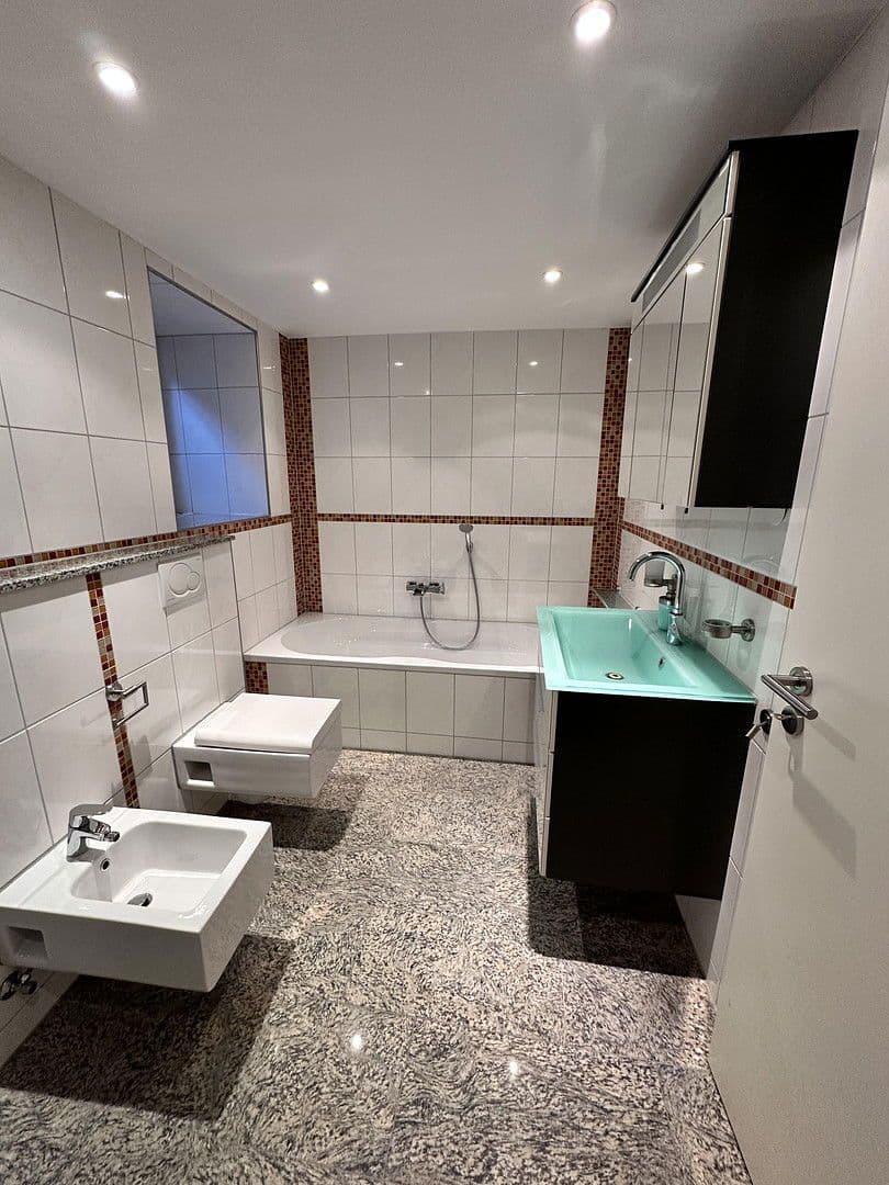 Prenájom domu 100 m², pozemek 600 m², Wetter (Ruhr), Severné Porýnie - Westfálsko Prenájom domu 100 m², pozemek 600 m², Wetter (Ruhr), Severné Porýnie - Westfálsko