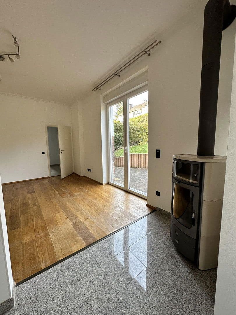 Prenájom domu 100 m², pozemek 600 m², Wetter (Ruhr), Severné Porýnie - Westfálsko Prenájom domu 100 m², pozemek 600 m², Wetter (Ruhr), Severné Porýnie - Westfálsko