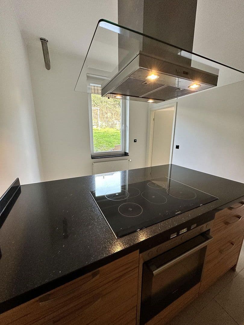 Prenájom domu 100 m², pozemek 600 m², Wetter (Ruhr), Severné Porýnie - Westfálsko Prenájom domu 100 m², pozemek 600 m², Wetter (Ruhr), Severné Porýnie - Westfálsko