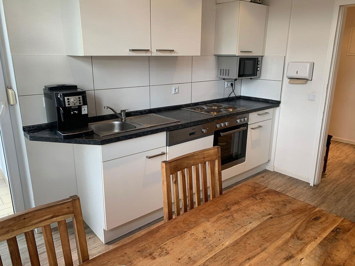 Prenájom bytu 3-izbový 85 m², Am Emmersberg 43, Saarbrücken, Sársko Prenájom bytu 3-izbový 85 m², Am Emmersberg 43, Saarbrücken, Sársko