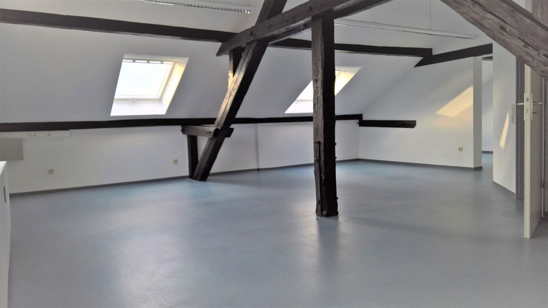 Prenájom kancelárie 76 m², Wendalinusstr. 2, Sankt Wendel, Sársko Prenájom kancelárie 76 m², Wendalinusstr. 2, Sankt Wendel, Sársko