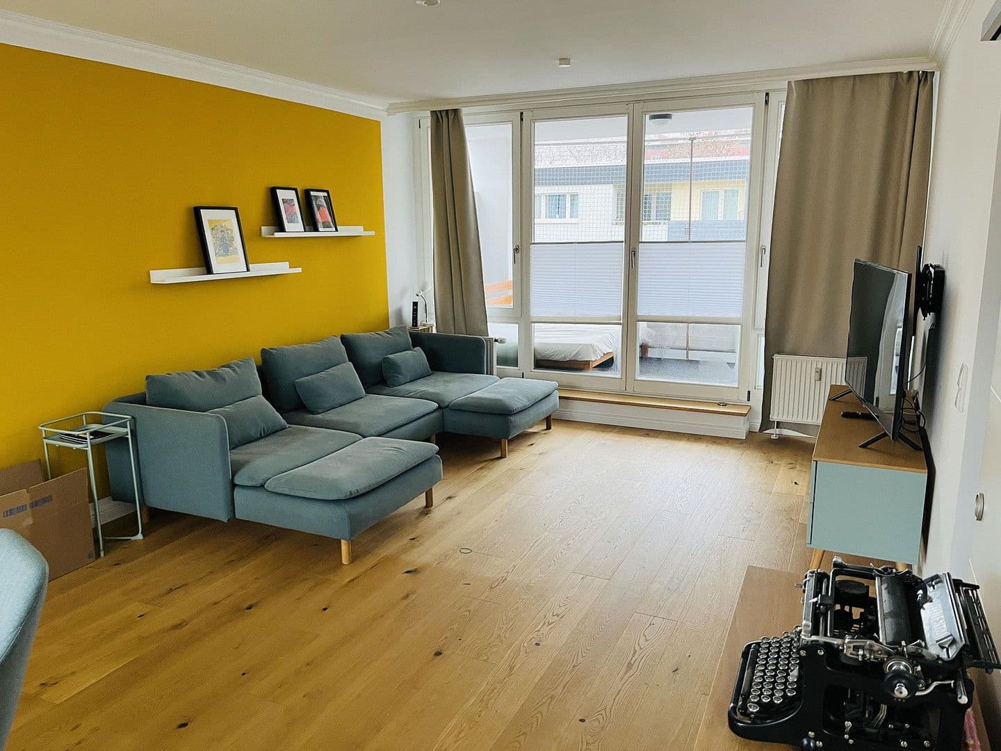Prenájom bytu 3-izbový 86 m², Machonstraße 44, Berlin, Berlín Prenájom bytu 3-izbový 86 m², Machonstraße 44, Berlin, Berlín