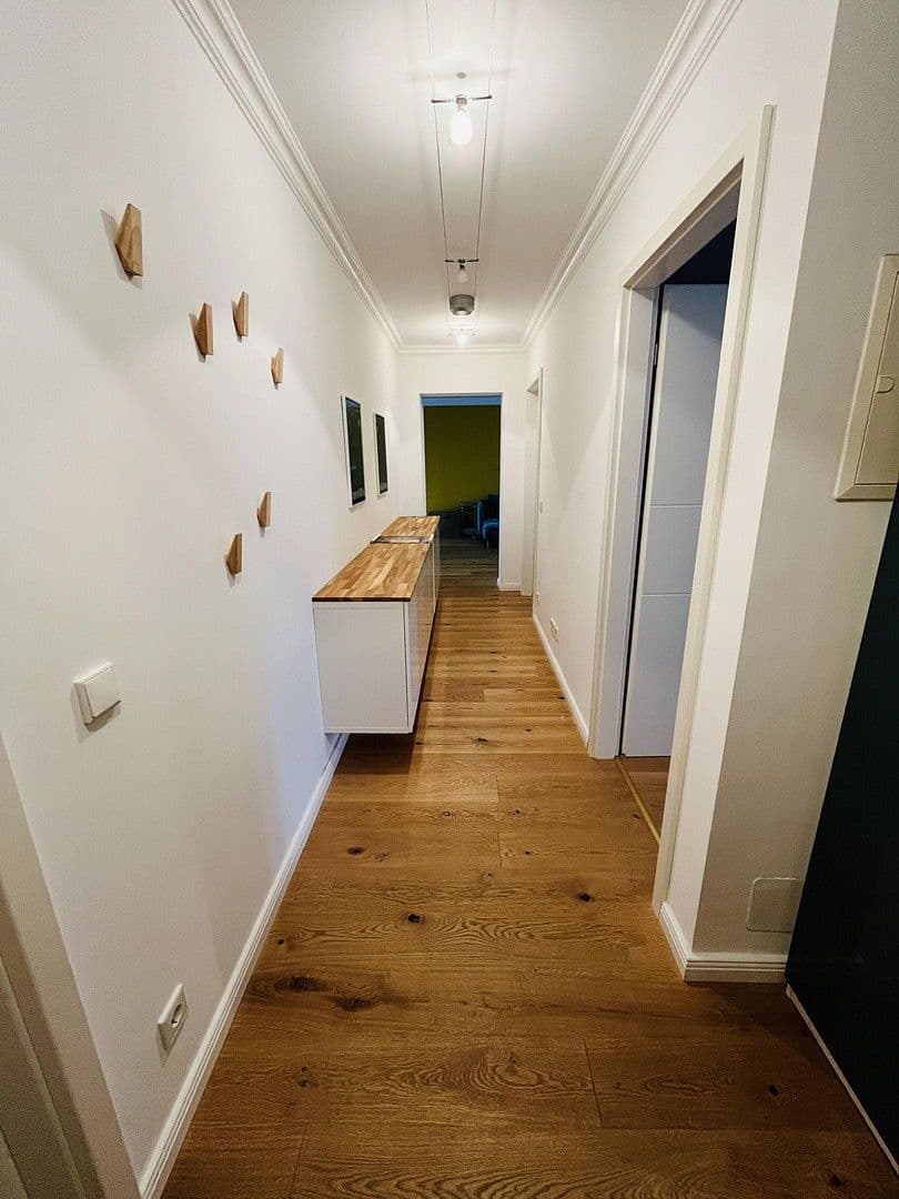 Prenájom bytu 3-izbový 86 m², Machonstraße 44, Berlin, Berlín Prenájom bytu 3-izbový 86 m², Machonstraße 44, Berlin, Berlín