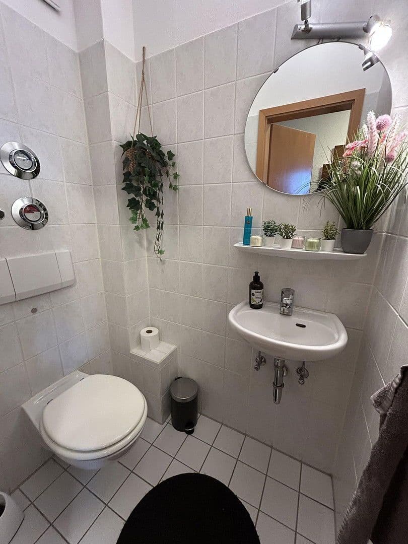 Prenájom bytu 3-izbový 84 m², Hannover, Dolné Sasko Prenájom bytu 3-izbový 84 m², Hannover, Dolné Sasko