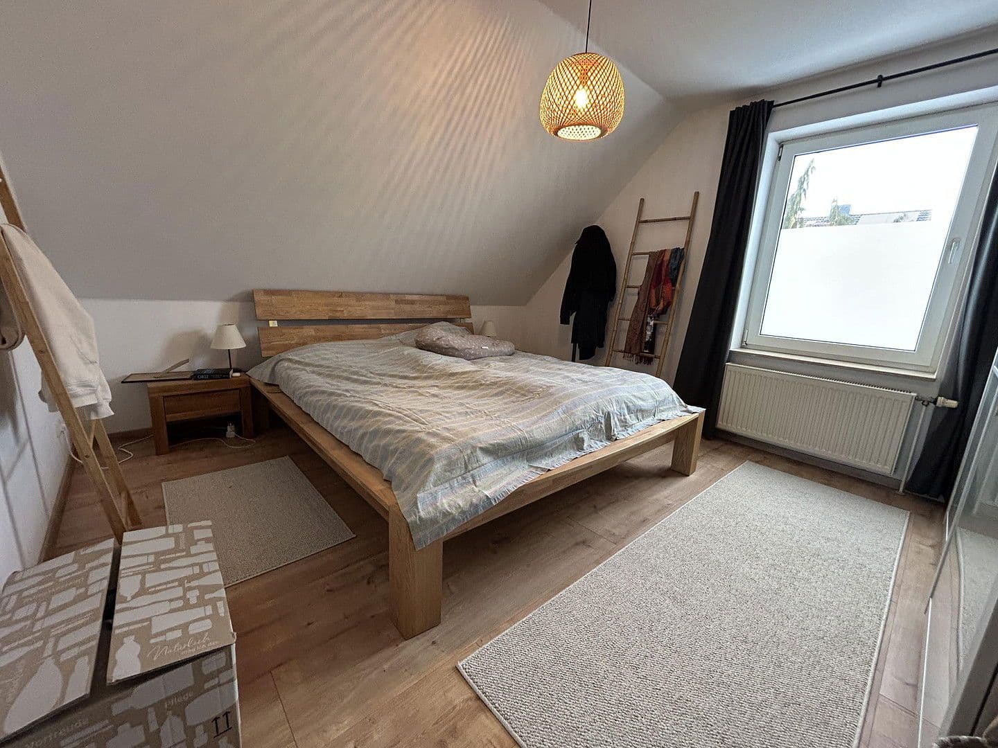 Prenájom bytu 3-izbový 84 m², Hannover, Dolné Sasko Prenájom bytu 3-izbový 84 m², Hannover, Dolné Sasko