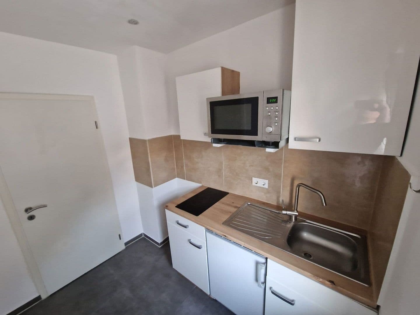 Prenájom bytu 1-izbový 35 m², Pfortenstrasse 18, Frankfurt am Main, Hesensko Prenájom bytu 1-izbový 35 m², Pfortenstrasse 18, Frankfurt am Main, Hesensko