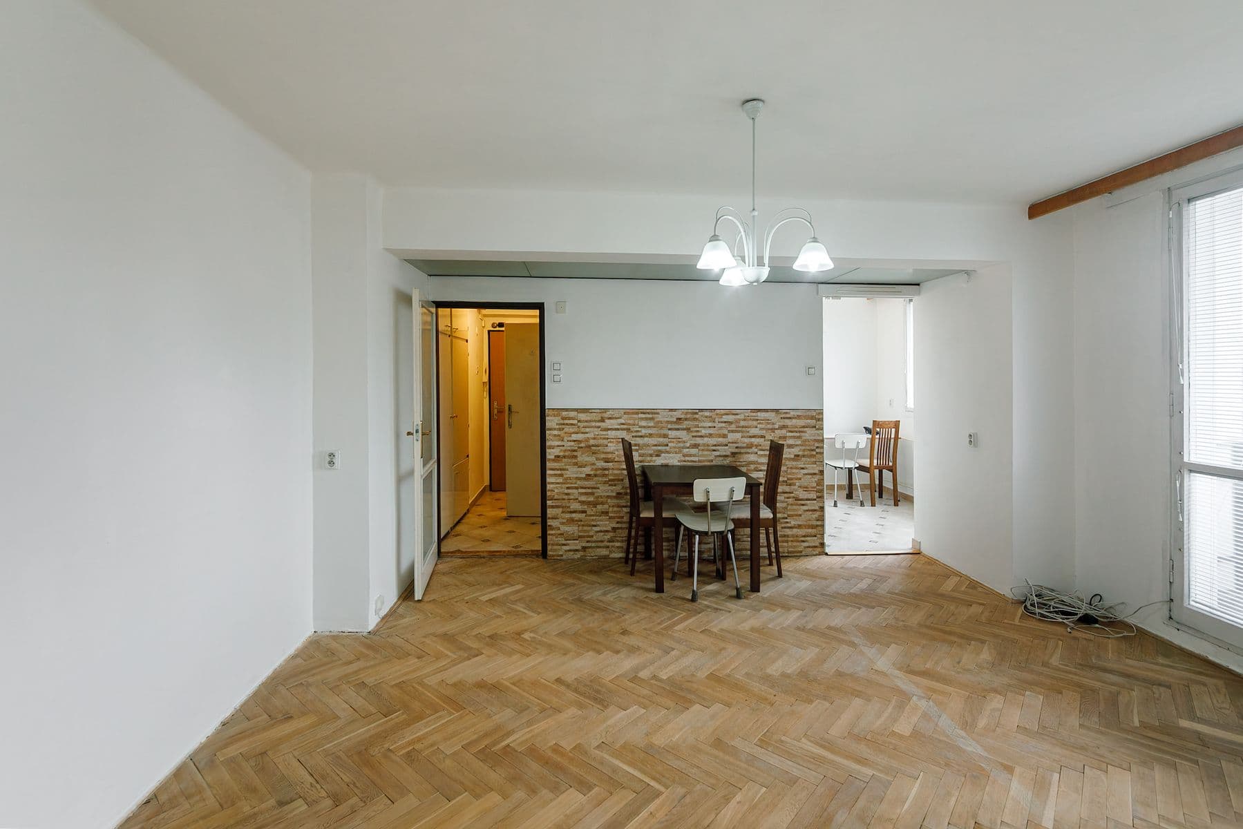 Predaj bytu 2-izbový 55 m², Rumunská, Čelákovice, Středočeský kraj Predaj bytu 2-izbový 55 m², Rumunská, Čelákovice, Středočeský kraj