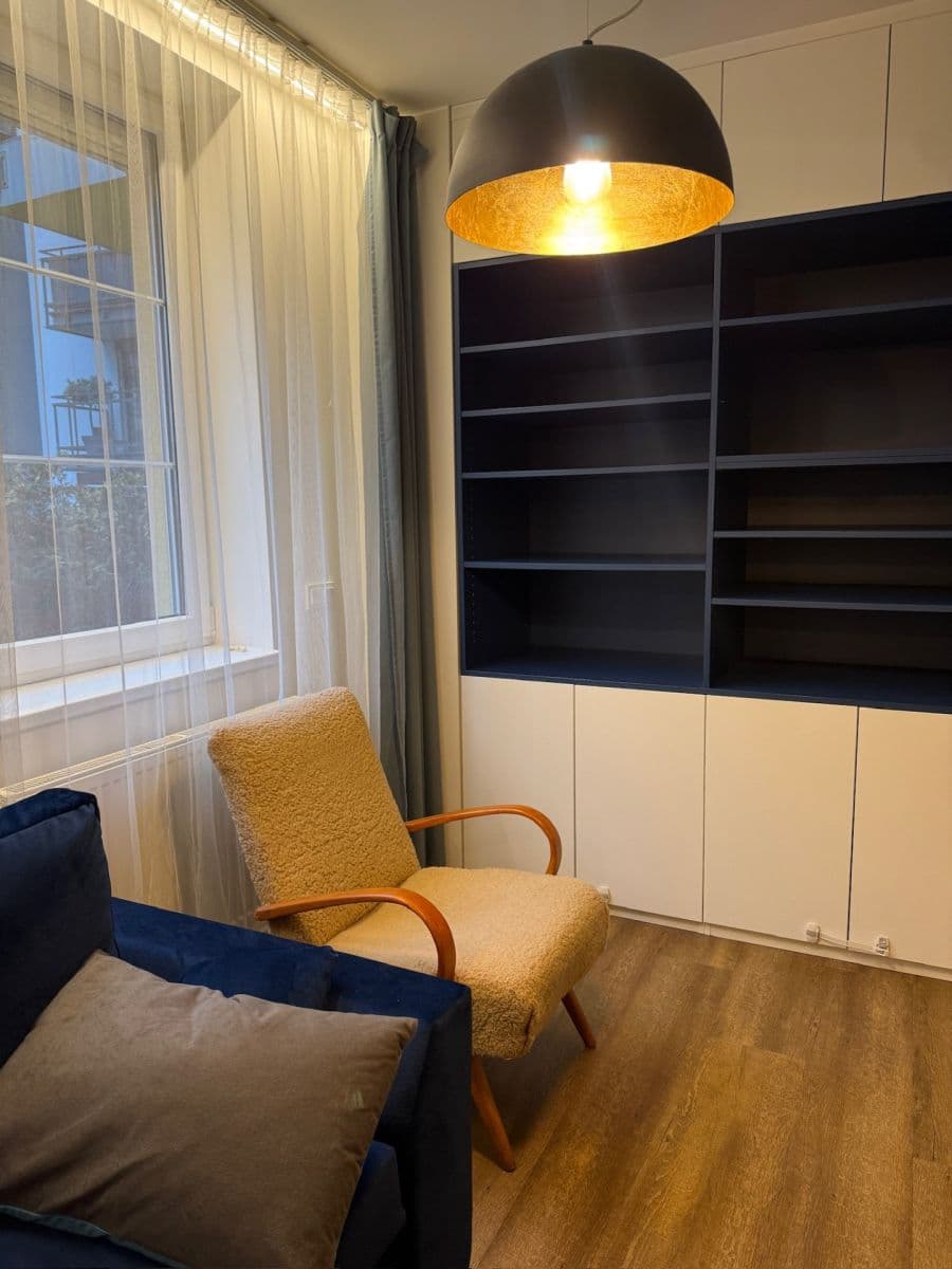 Prenájom bytu 3-izbový 64 m², Františka Kadlece, Praha, Praha Prenájom bytu 3-izbový 64 m², Františka Kadlece, Praha, Praha