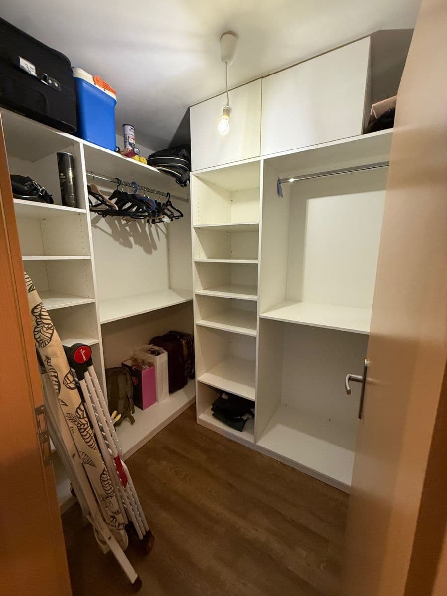 Prenájom bytu 3-izbový 64 m², Františka Kadlece, Praha, Praha Prenájom bytu 3-izbový 64 m², Františka Kadlece, Praha, Praha