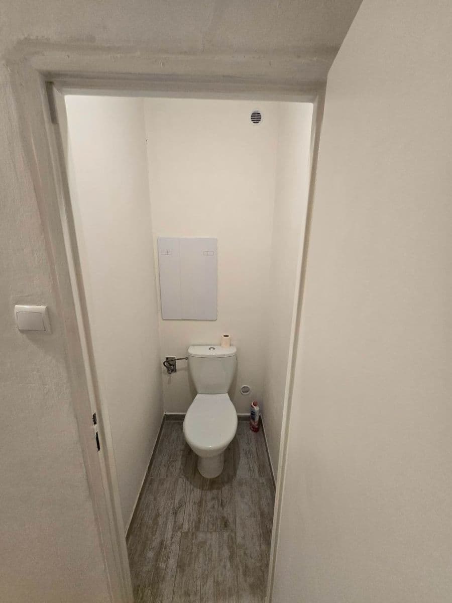 Prenájom bytu 2-izbový 54 m², Beskydská, Frýdek-Místek, Moravskoslezský kraj Prenájom bytu 2-izbový 54 m², Beskydská, Frýdek-Místek, Moravskoslezský kraj