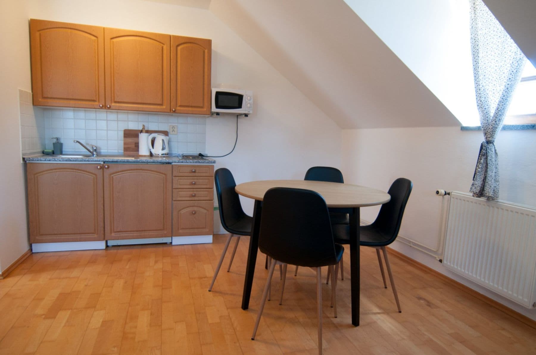 Prenájom bytu 1-izbový 30 m², Palackého, Horní Planá, Jihočeský kraj Prenájom bytu 1-izbový 30 m², Palackého, Horní Planá, Jihočeský kraj