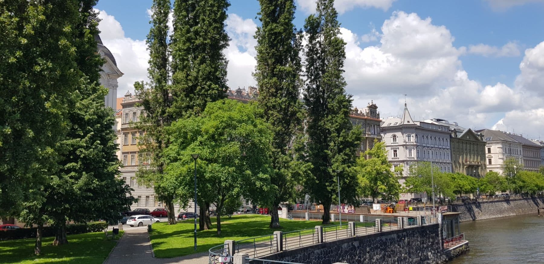 Prenájom bytu 1-izbový 40 m², Janáčkovo nábřeží, Praha, Praha Prenájom bytu 1-izbový 40 m², Janáčkovo nábřeží, Praha, Praha