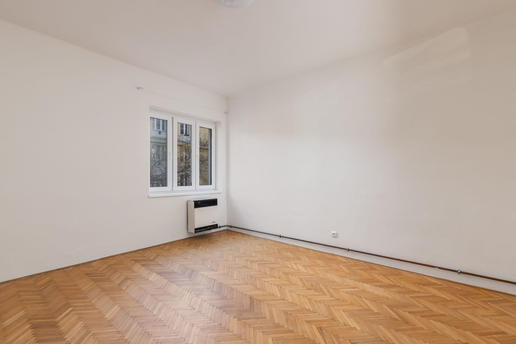 Prenájom bytu 1-izbový 45 m², Zdaru, Praha, Praha Prenájom bytu 1-izbový 45 m², Zdaru, Praha, Praha