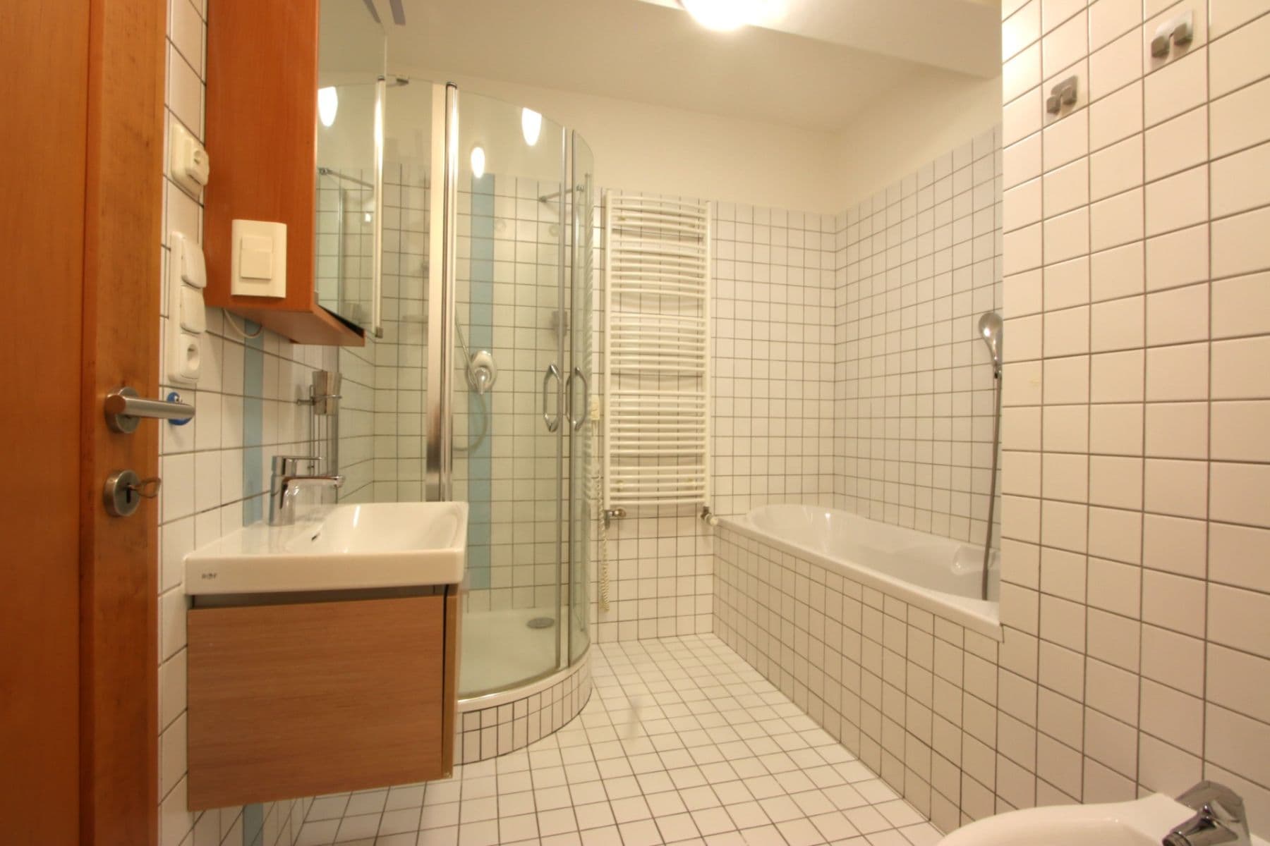 Prenájom bytu 4-izbový 100 m², Mistrovská, Praha, Praha Prenájom bytu 4-izbový 100 m², Mistrovská, Praha, Praha