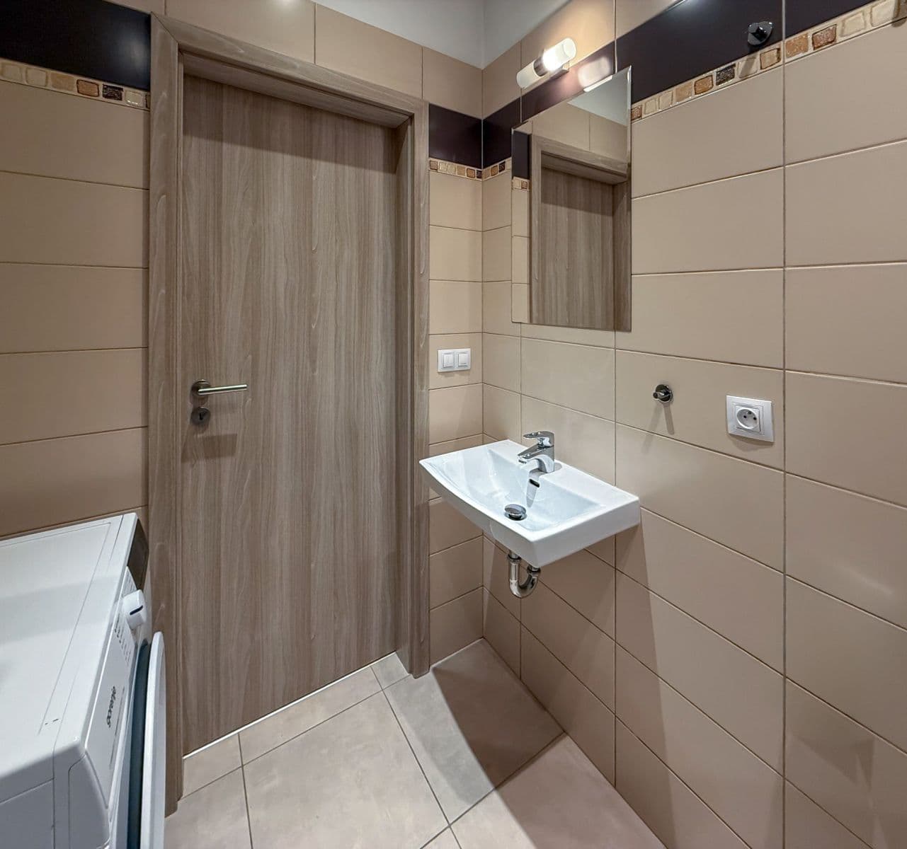 Predaj bytu 1-izbový 29 m², Pod Labuťkou, Praha, Praha Predaj bytu 1-izbový 29 m², Pod Labuťkou, Praha, Praha