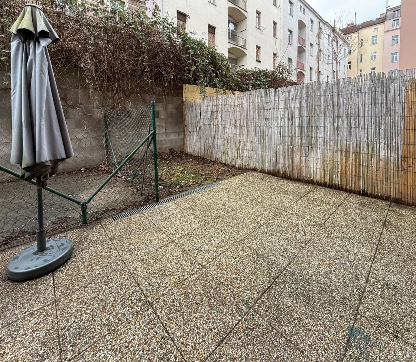 Predaj bytu 1-izbový 29 m², Pod Labuťkou, Praha, Praha Predaj bytu 1-izbový 29 m², Pod Labuťkou, Praha, Praha