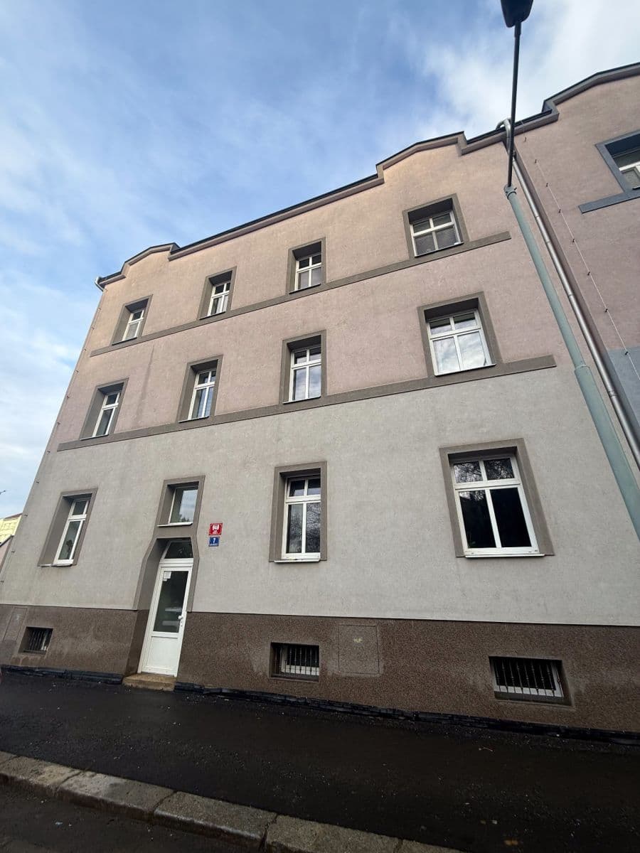 Predaj bytu 1-izbový 29 m², Pod Labuťkou, Praha, Praha Predaj bytu 1-izbový 29 m², Pod Labuťkou, Praha, Praha