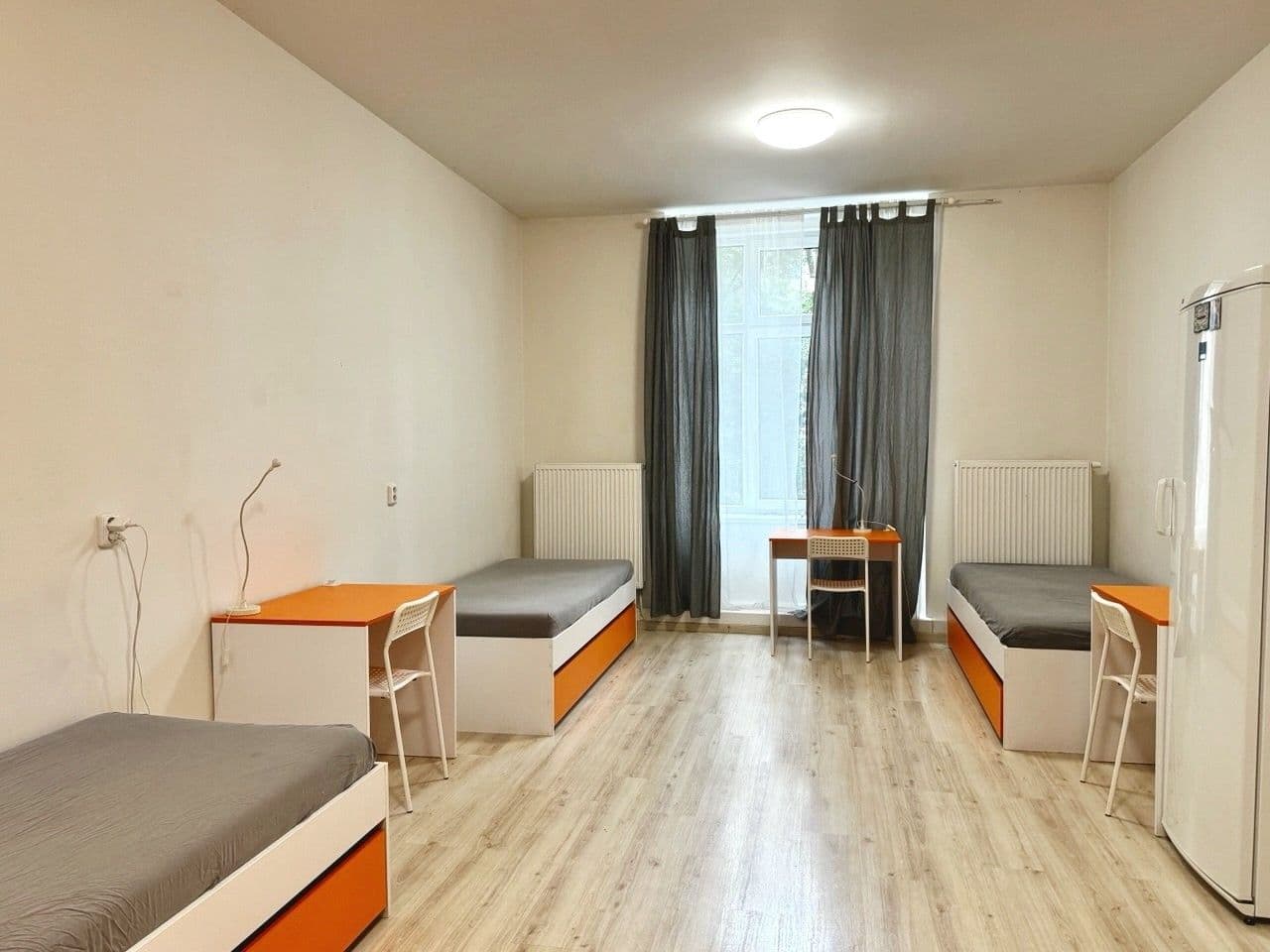 Prenájom bytu 1-izbový 40 m², V Pitkovičkách, Praha, Praha Prenájom bytu 1-izbový 40 m², V Pitkovičkách, Praha, Praha