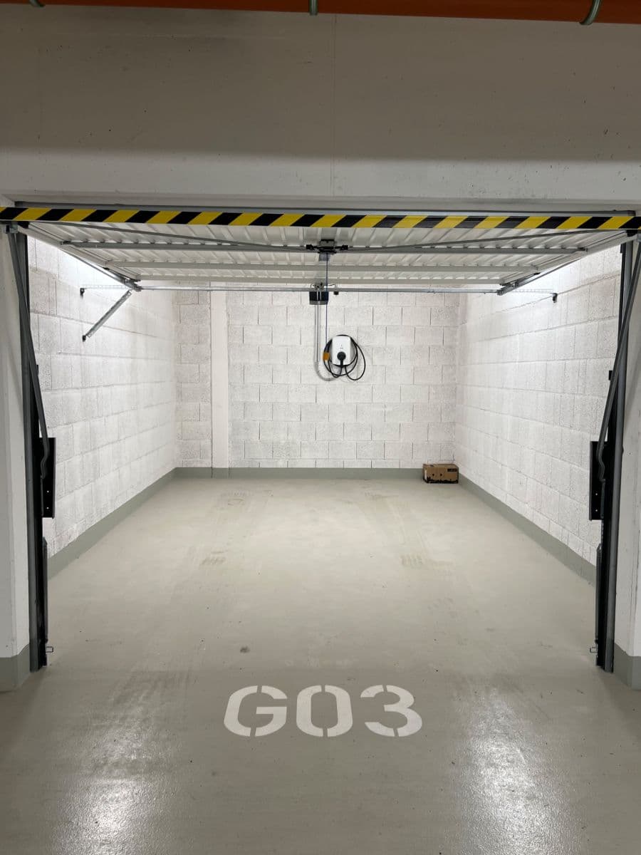 Prenájom bytu 3-izbový 99 m², Pavla Beneše, Praha, Praha Prenájom bytu 3-izbový 99 m², Pavla Beneše, Praha, Praha