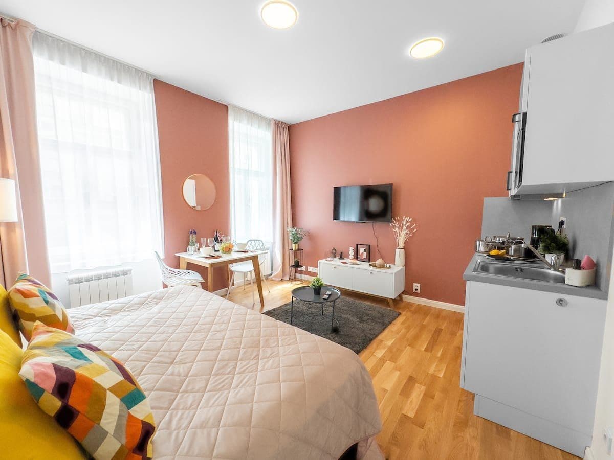 Prenájom bytu 25 m², Varšavská, Praha, Praha Prenájom bytu 25 m², Varšavská, Praha, Praha