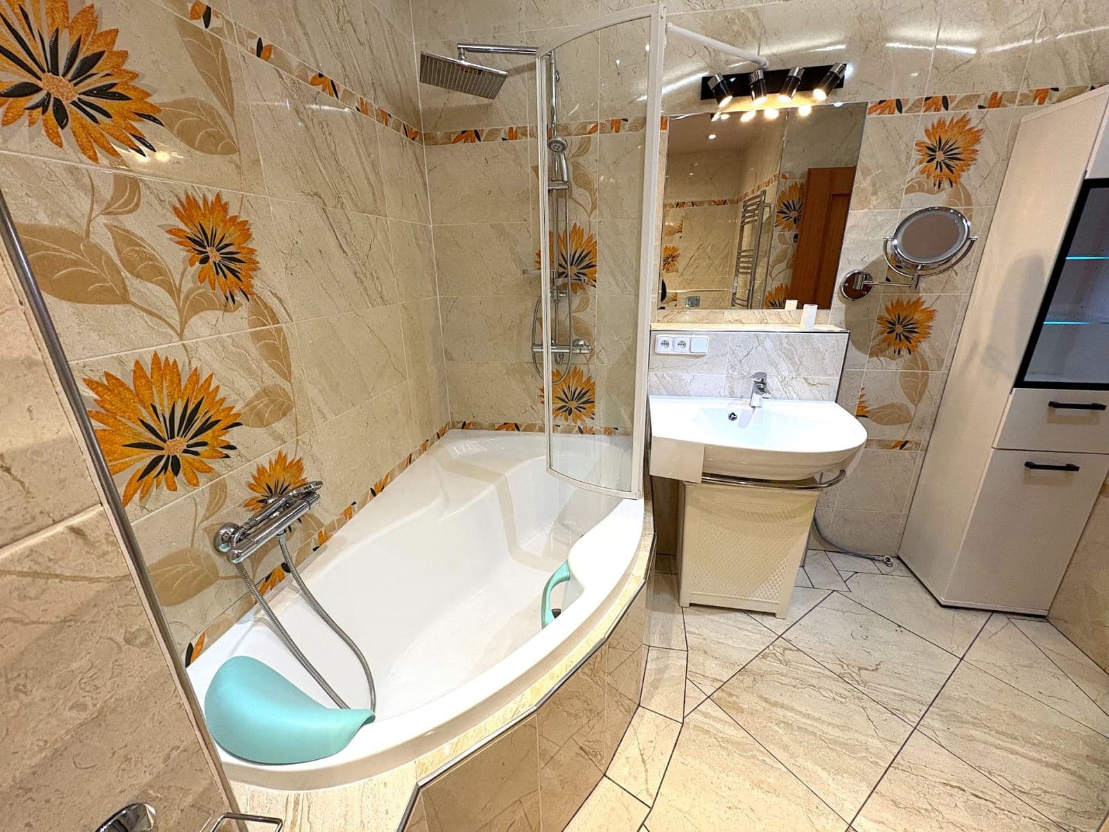 Predaj bytu 2-izbový 54 m², Zvoncovitá, Praha, Praha Predaj bytu 2-izbový 54 m², Zvoncovitá, Praha, Praha