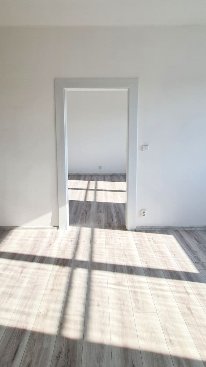 Prenájom bytu 2-izbový 50 m², Na Louži, Praha, Praha Prenájom bytu 2-izbový 50 m², Na Louži, Praha, Praha