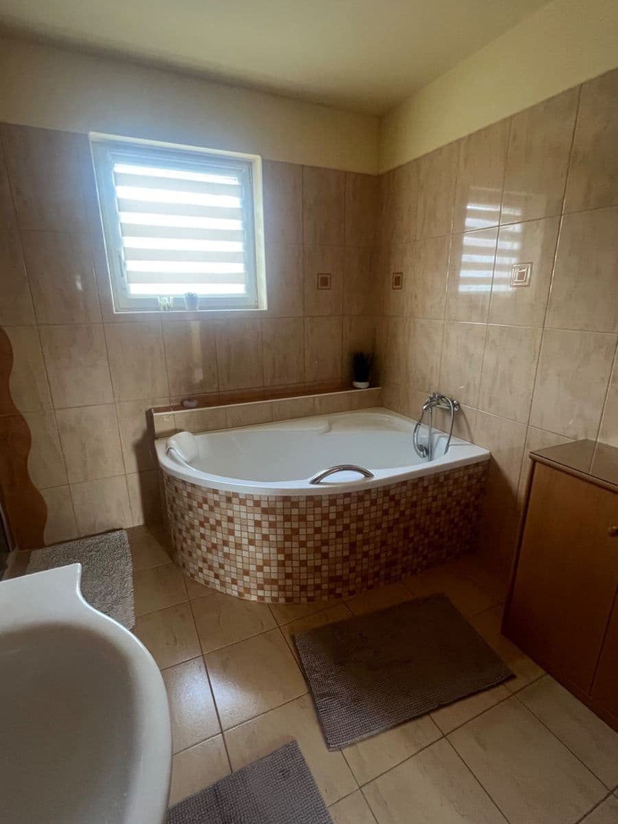 Predaj domu 180 m², pozemek 1.443 m², Netín, Kraj Vysočina Predaj domu 180 m², pozemek 1.443 m², Netín, Kraj Vysočina