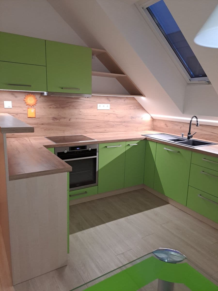 Prenájom bytu 2-izbový 65 m², Na Zahrádkách, Šlapanice, Jihomoravský kraj Prenájom bytu 2-izbový 65 m², Na Zahrádkách, Šlapanice, Jihomoravský kraj