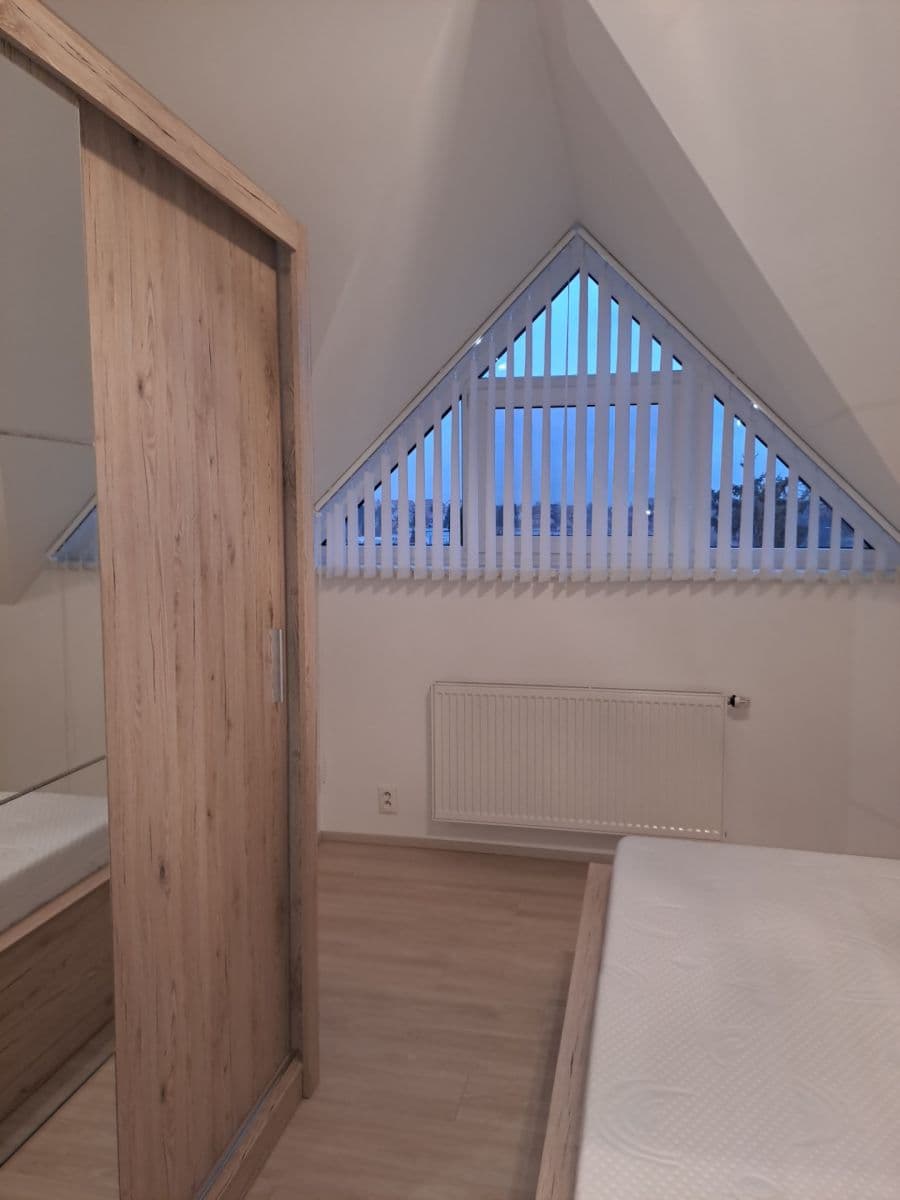 Prenájom bytu 2-izbový 65 m², Na Zahrádkách, Šlapanice, Jihomoravský kraj Prenájom bytu 2-izbový 65 m², Na Zahrádkách, Šlapanice, Jihomoravský kraj