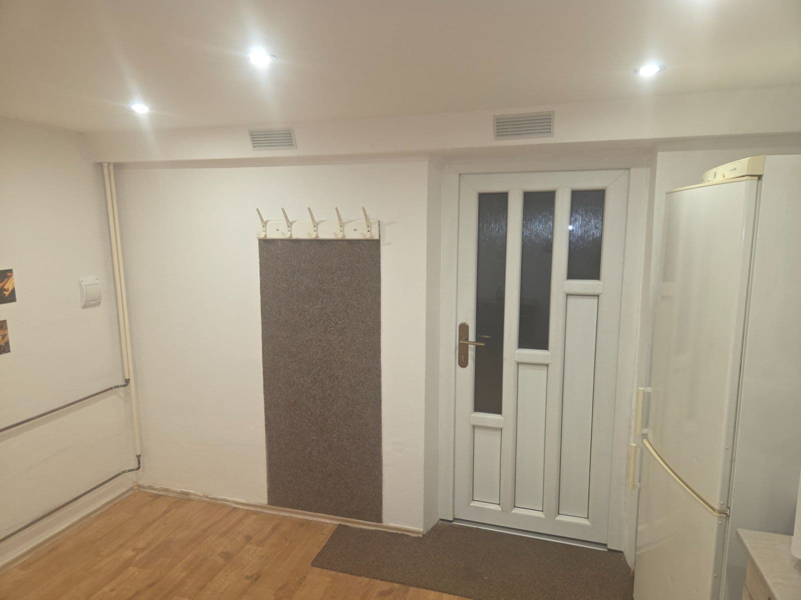 Prenájom bytu 2-izbový 60 m², K Dálnici, Panenské Břežany, Středočeský kraj Prenájom bytu 2-izbový 60 m², K Dálnici, Panenské Břežany, Středočeský kraj