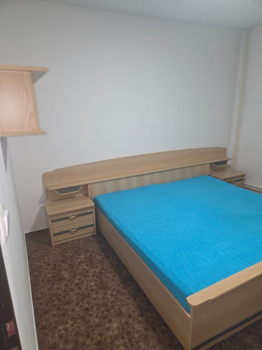 Prenájom bytu 2-izbový 60 m², K Dálnici, Panenské Břežany, Středočeský kraj Prenájom bytu 2-izbový 60 m², K Dálnici, Panenské Břežany, Středočeský kraj