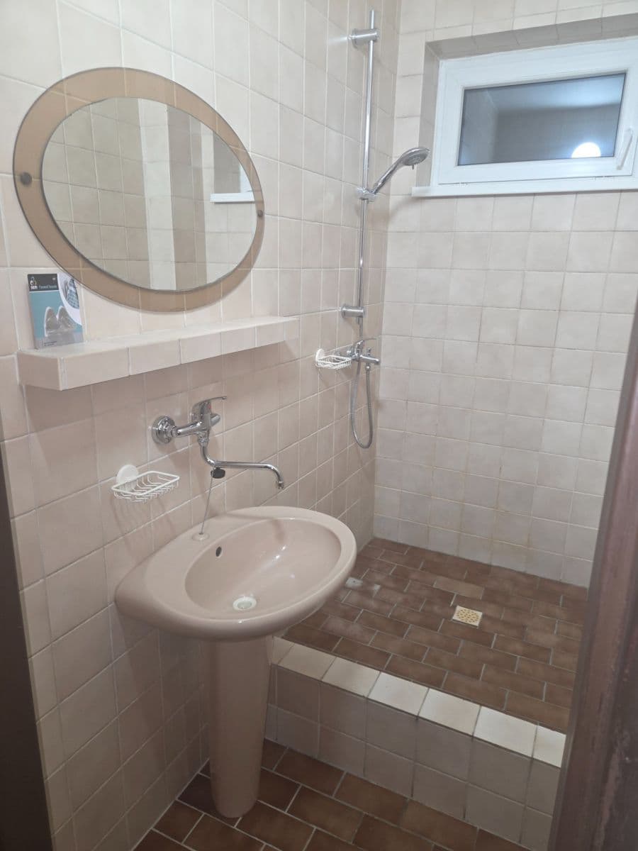 Prenájom bytu 2-izbový 60 m², K Dálnici, Panenské Břežany, Středočeský kraj Prenájom bytu 2-izbový 60 m², K Dálnici, Panenské Břežany, Středočeský kraj