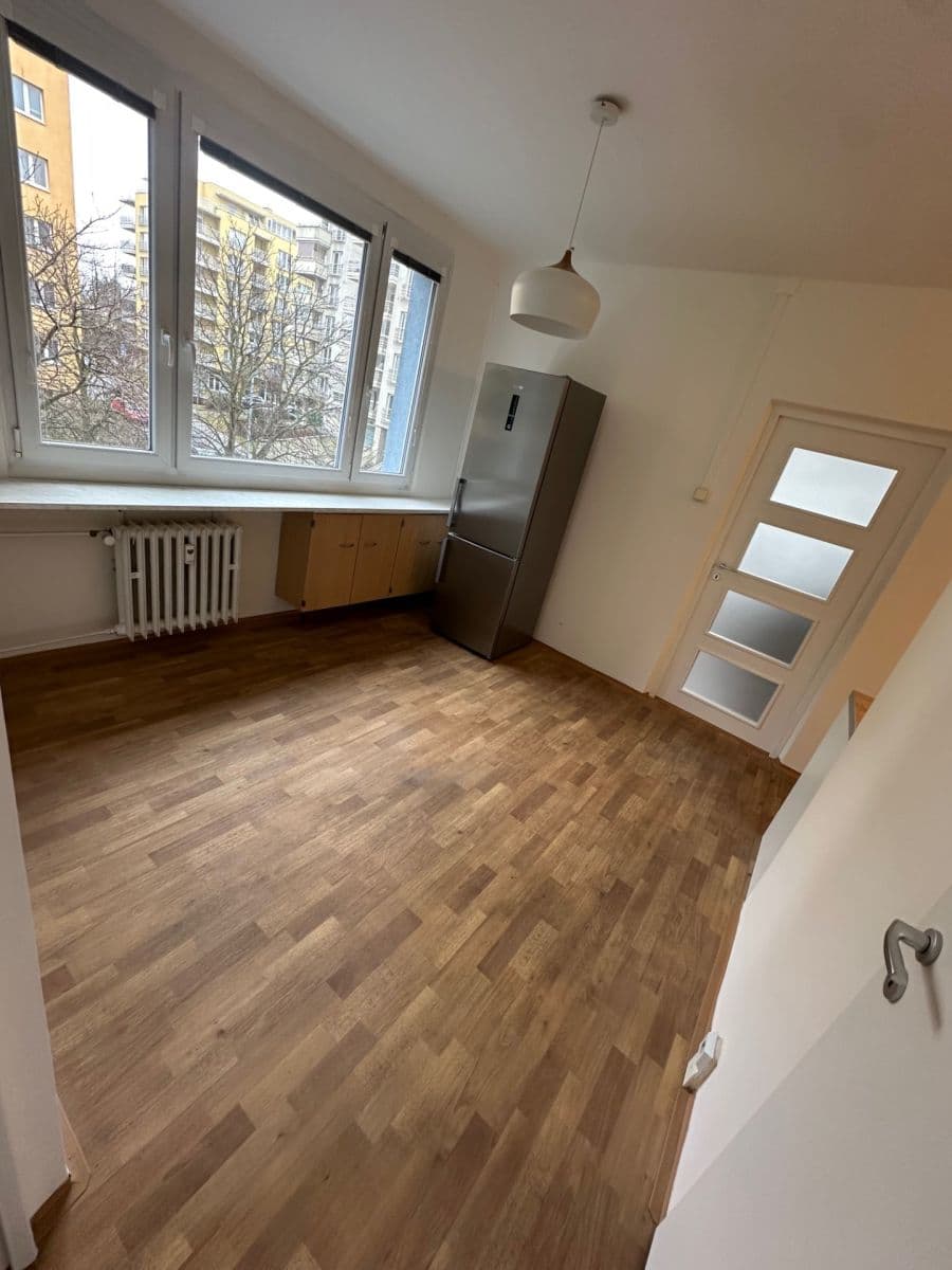 Predaj bytu 3-izbový 73 m², Jabloňová, Praha, Praha Predaj bytu 3-izbový 73 m², Jabloňová, Praha, Praha