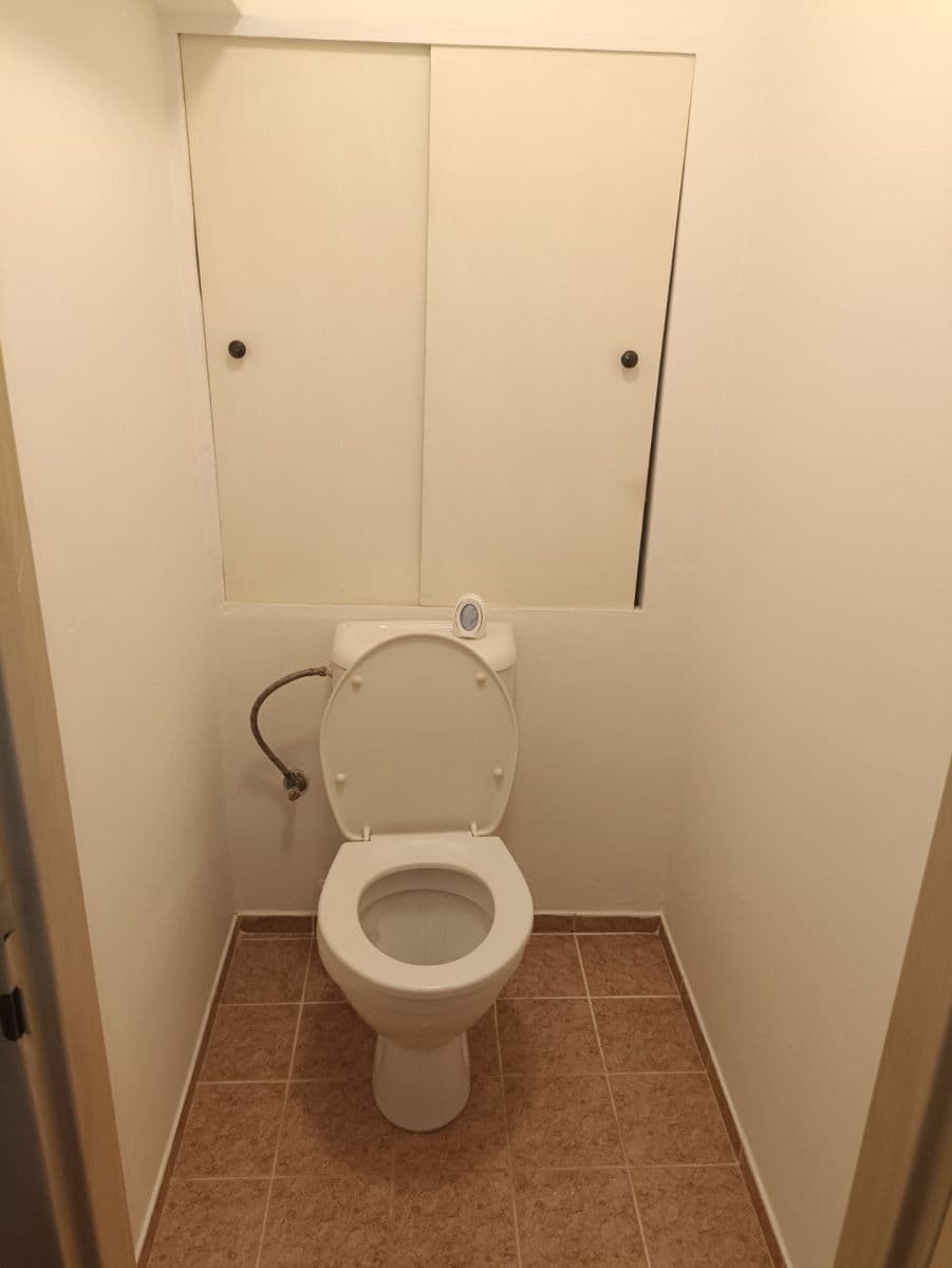 Prenájom bytu 3-izbový 81 m², Amforová, Praha, Praha Prenájom bytu 3-izbový 81 m², Amforová, Praha, Praha