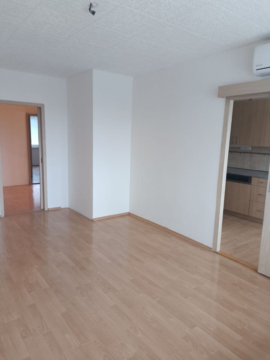 Prenájom bytu 3-izbový 81 m², Amforová, Praha, Praha Prenájom bytu 3-izbový 81 m², Amforová, Praha, Praha