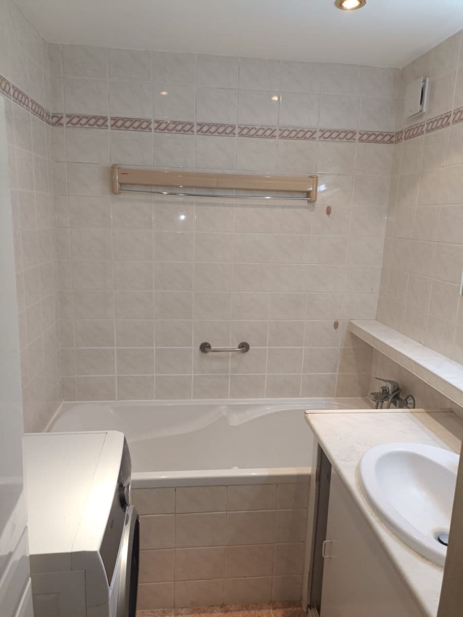 Prenájom bytu 3-izbový 81 m², Amforová, Praha, Praha Prenájom bytu 3-izbový 81 m², Amforová, Praha, Praha