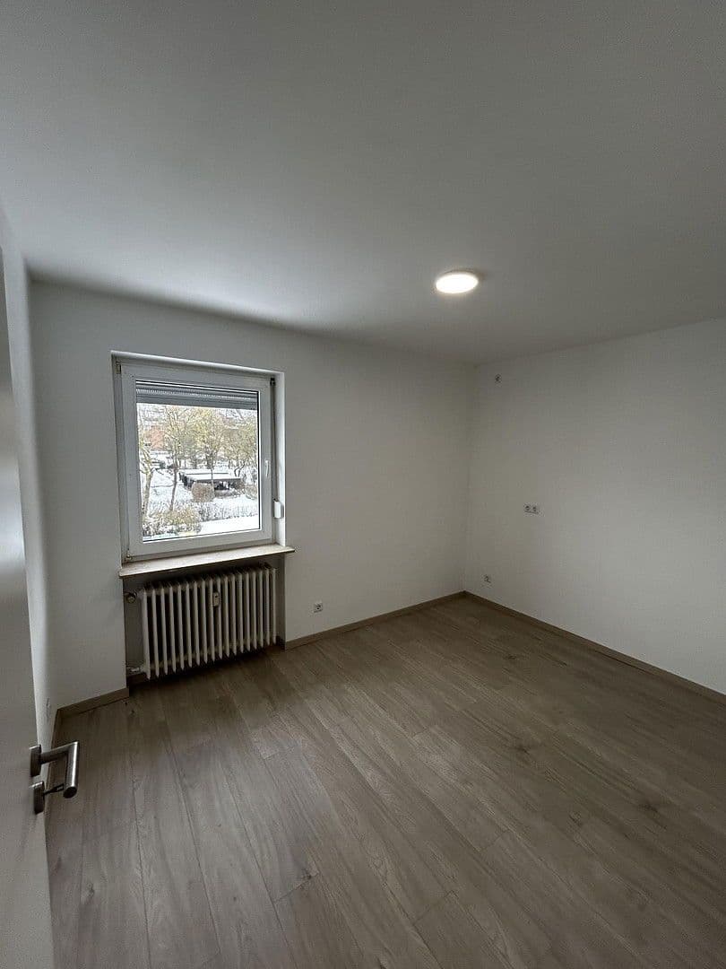 Prenájom bytu 4-izbový 92 m², Beethovenstraße 8-10, Baunatal, Hesensko Prenájom bytu 4-izbový 92 m², Beethovenstraße 8-10, Baunatal, Hesensko