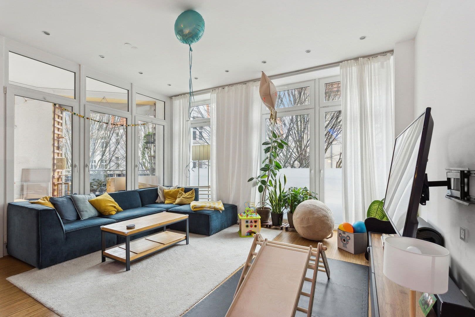 Predaj bytu 3-izbový 94 m², Lessingstr. 53, Köln, Severné Porýnie - Westfálsko Predaj bytu 3-izbový 94 m², Lessingstr. 53, Köln, Severné Porýnie - Westfálsko